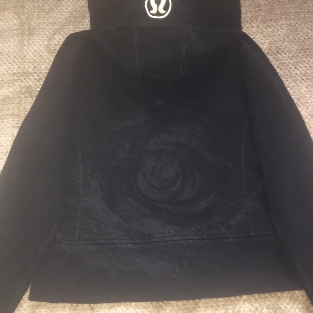 Lululemon Special Edition Scuba Hoodie With Muted Grey Design On Back 📌SOLD - Picture 3 of 12